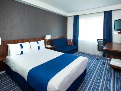 Отель Express Cambridge M11 Jct 10 By Ihg 3*